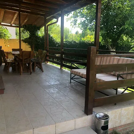 Casa Equinox Corbu